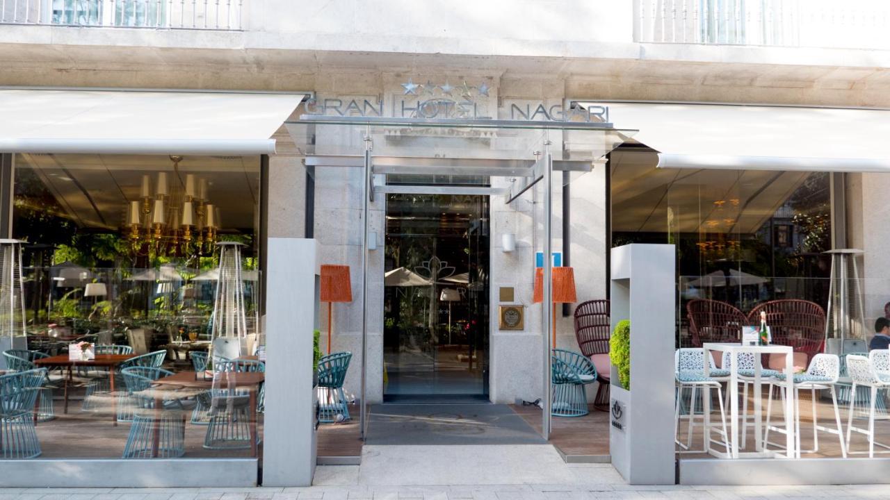 纳加里精品水疗大酒店 比戈 外观 照片 Entrance to Dean West End
