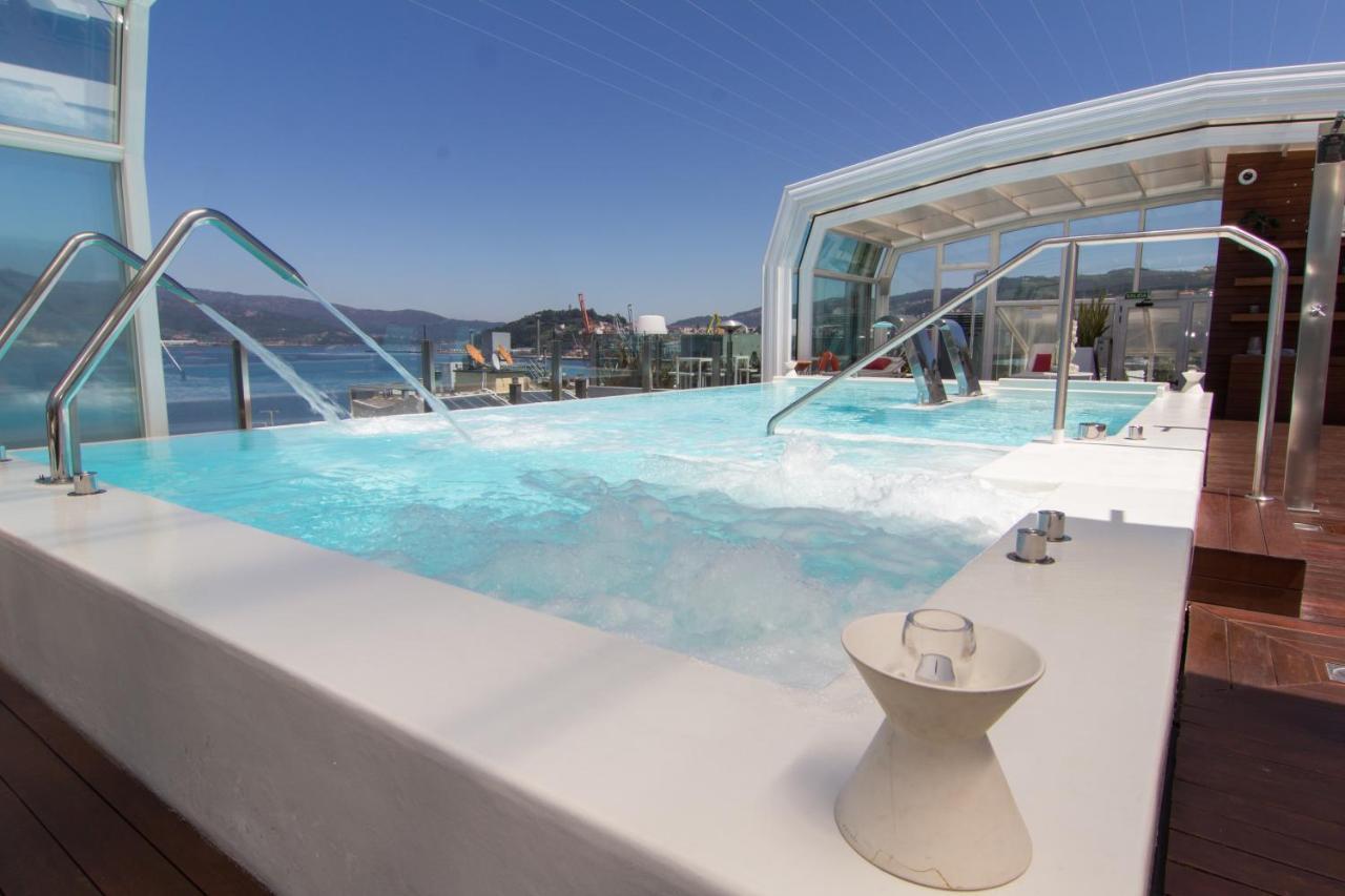 纳加里精品水疗大酒店 比戈 外观 照片 The rooftop pool