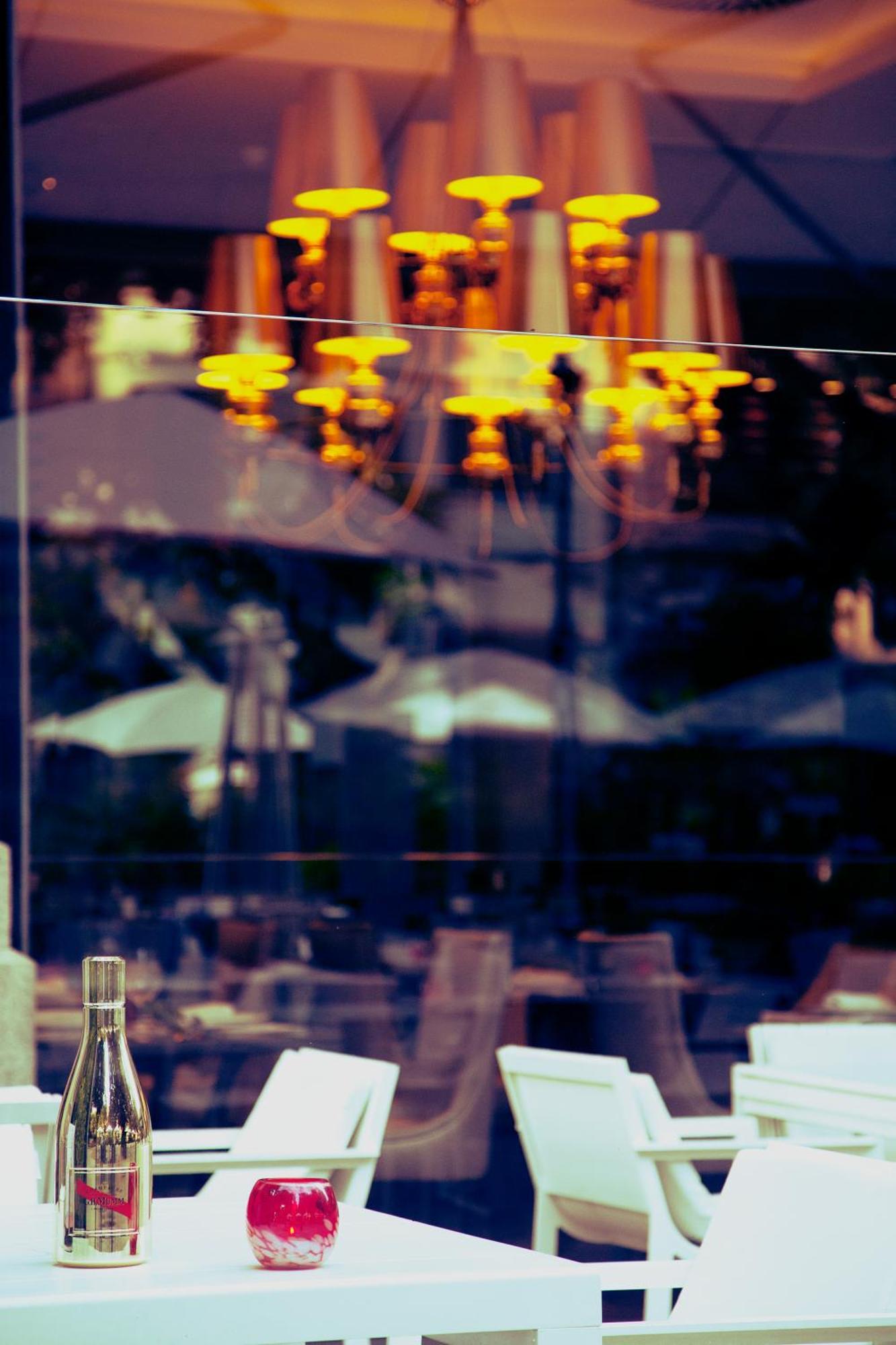 纳加里精品水疗大酒店 比戈 外观 照片 The restaurant's interior