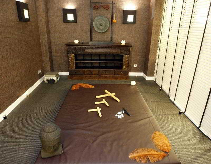纳加里精品水疗大酒店 比戈 外观 照片 A room for the practice of shiatsu