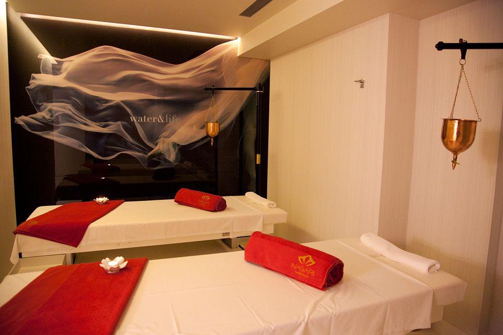 纳加里精品水疗大酒店 比戈 外观 照片 A treatment room at the spa
